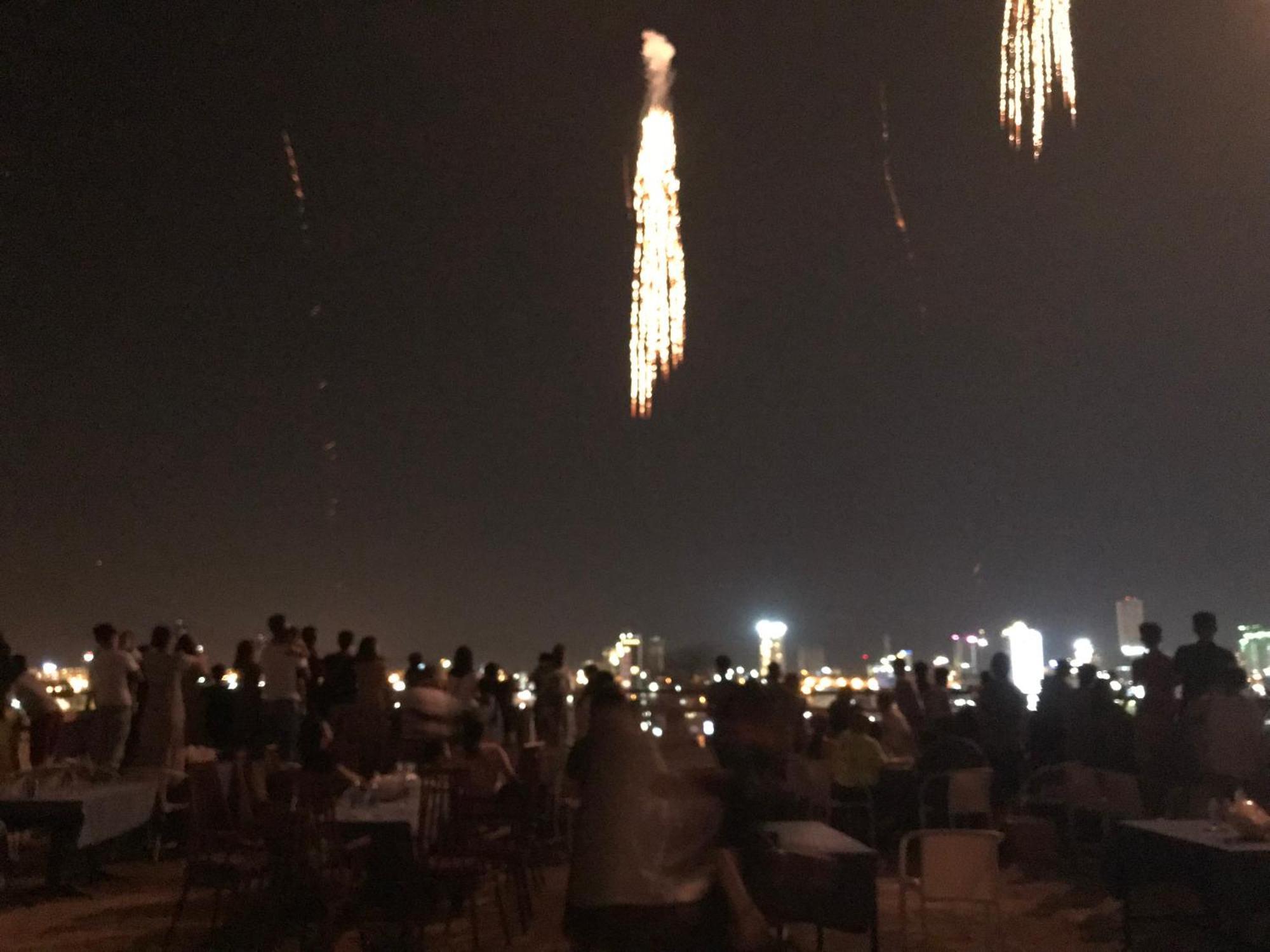 KaKa Hotel Han River Da Nang Buitenkant foto